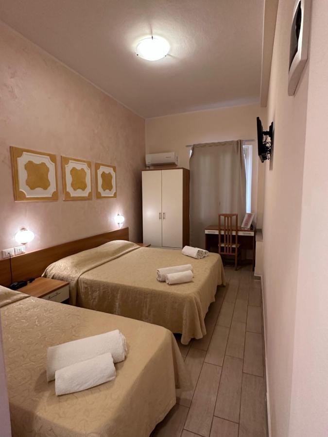Hotel Adria Nuova Rimini Ngoại thất bức ảnh